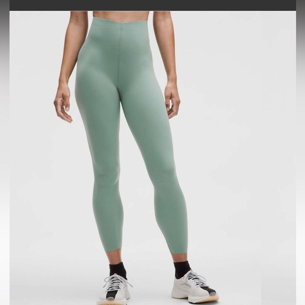 NWT New LULULEMON Glow Up Super HR High Rise Tight 25” Legging Crater Blue 0